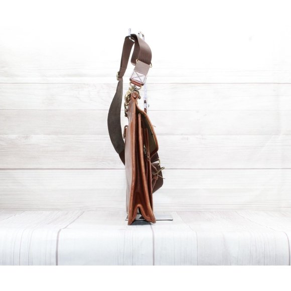 Vintage LL Bean Brown Leather Flap Close Crossbody Messenger Crossbody Bag - Picture 2 of 10